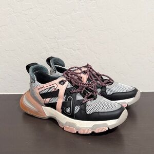 Bronx Women's Black, Pink, and Gray Sneakers